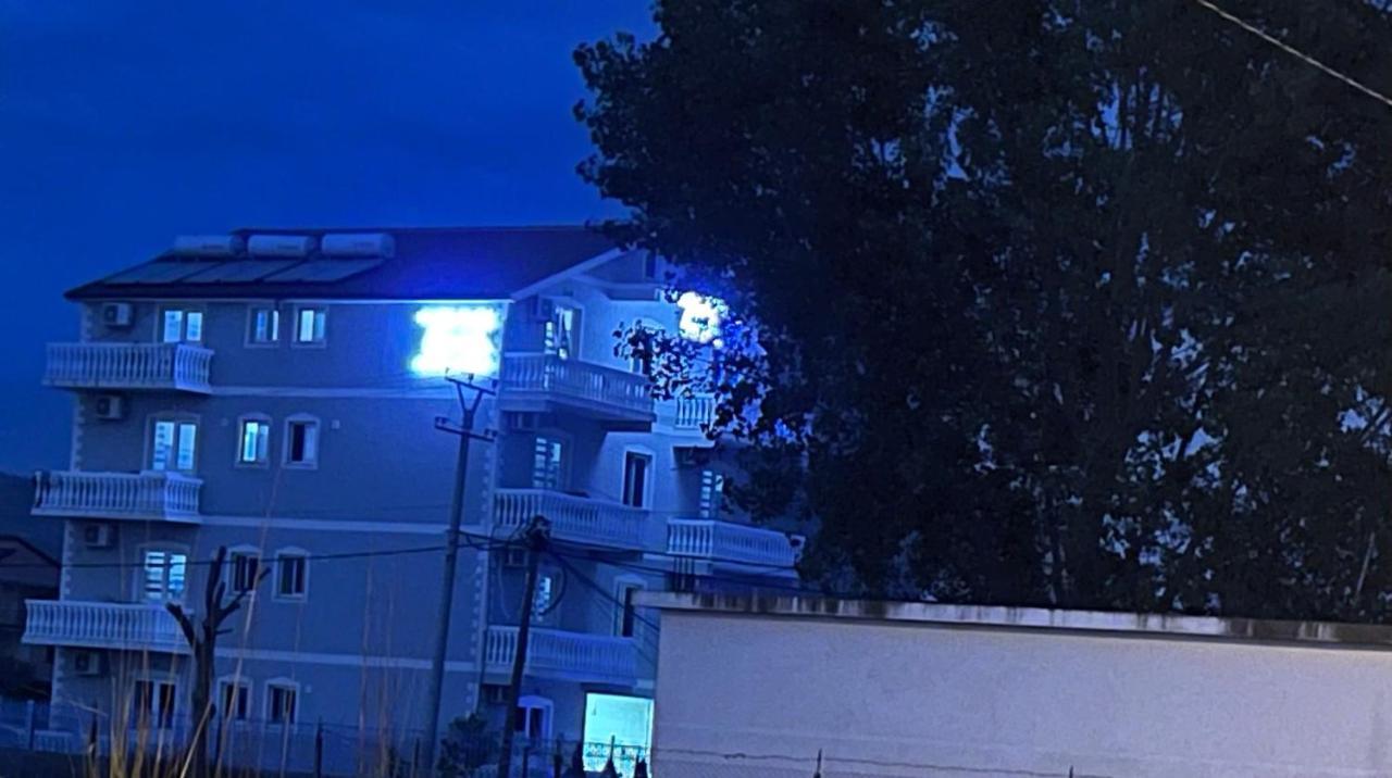 Doci Seven * Velipojë